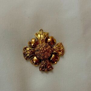 Elegant Gold Pendant